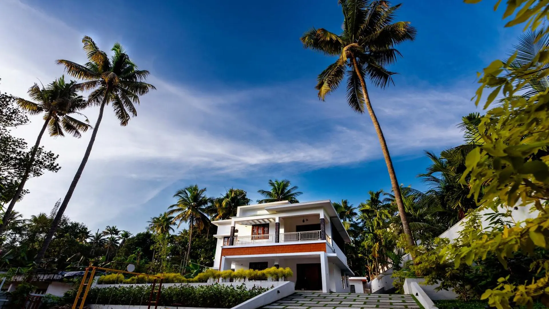 The Vogue - Luxury Private Pool Villa , Athirappilly 0*,